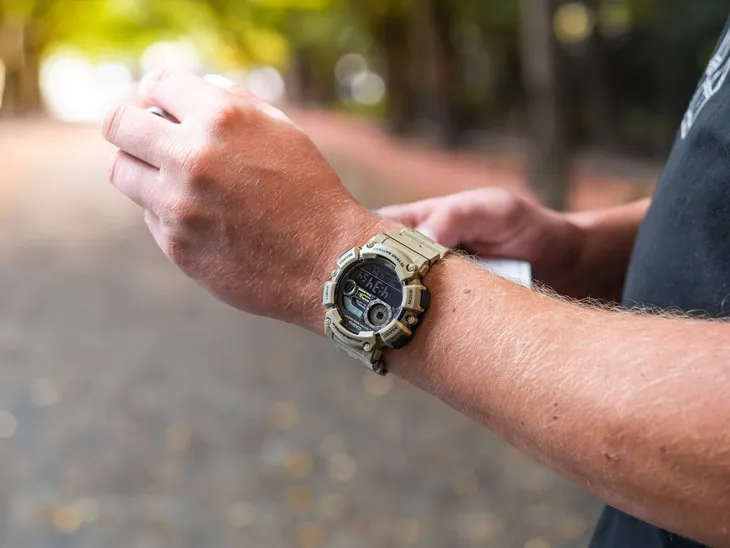 zegarek-meski-casio-digital-moonphase-ws-1500h-5b-box-zlacza-brak
