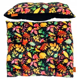 pikowana-poducha-poslanie-do-klatki-dla-pieska-38x48-cm-ukory-czarna-liscie