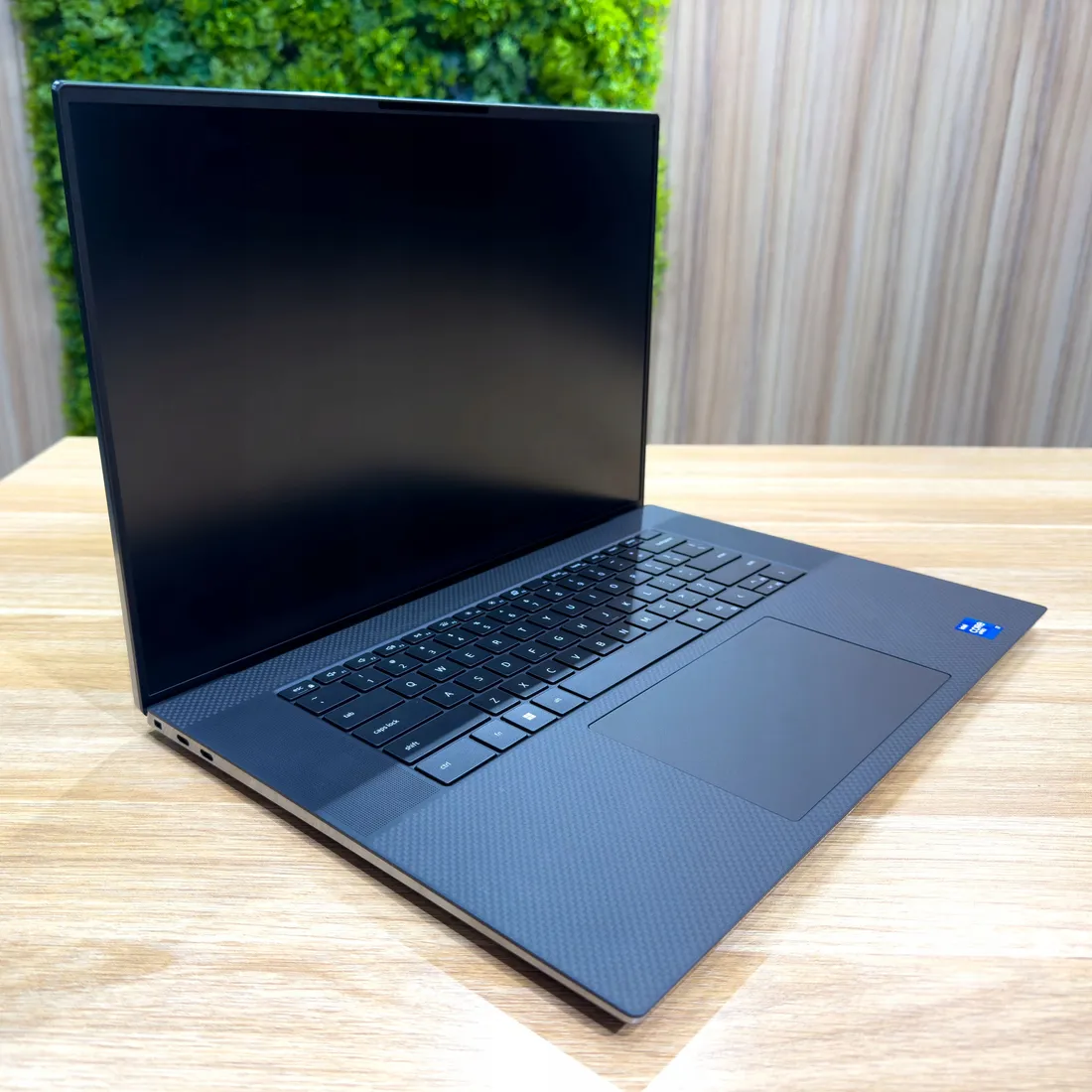 potezny-dell-precision-17-5760-i7-11850h-32gb-512ssd-nvme-rtx-a3000-win-11