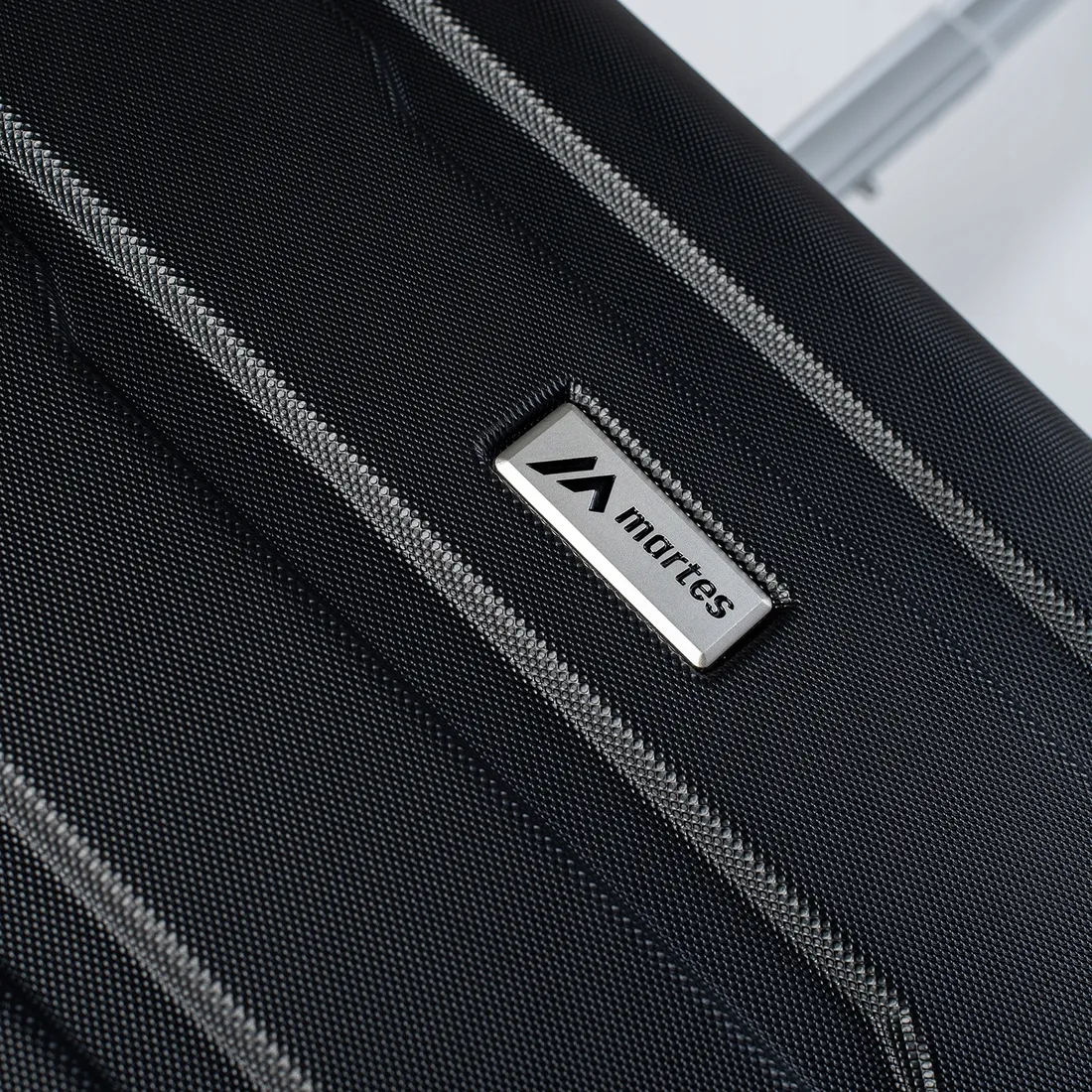 walizka-twarda-szumen-40-stan-nowy