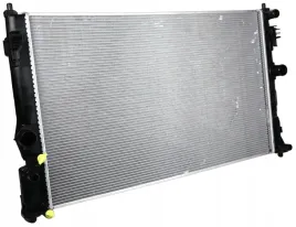 chlodnica-toyota-prius-2023-