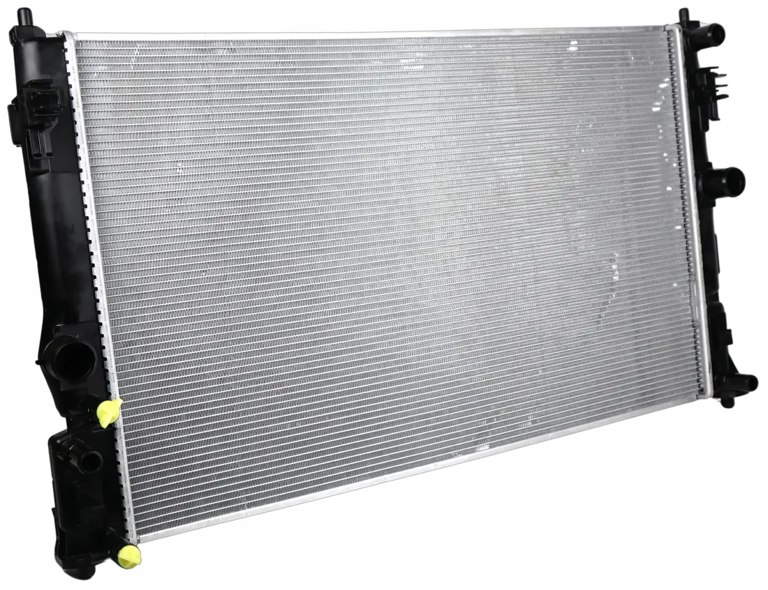 chlodnica-toyota-corolla-e21-2023-