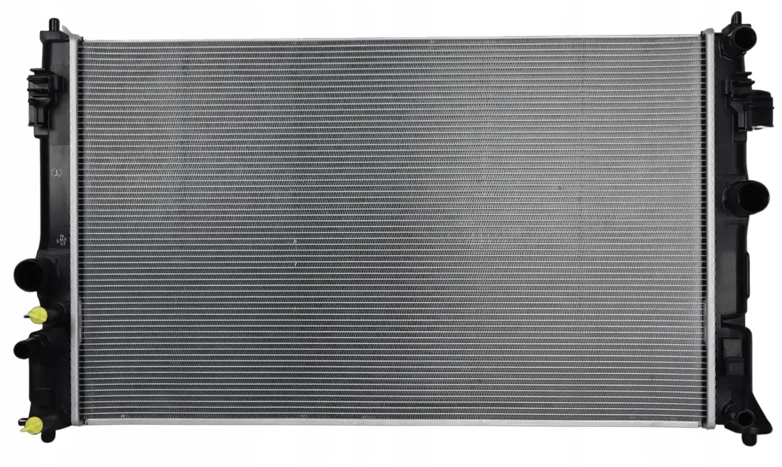 chlodnica-toyota-corolla-e21-2023-