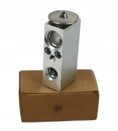 zawor-rozprezny-dodge-caravan-2001-2005-5019186ab-parownik-tyl