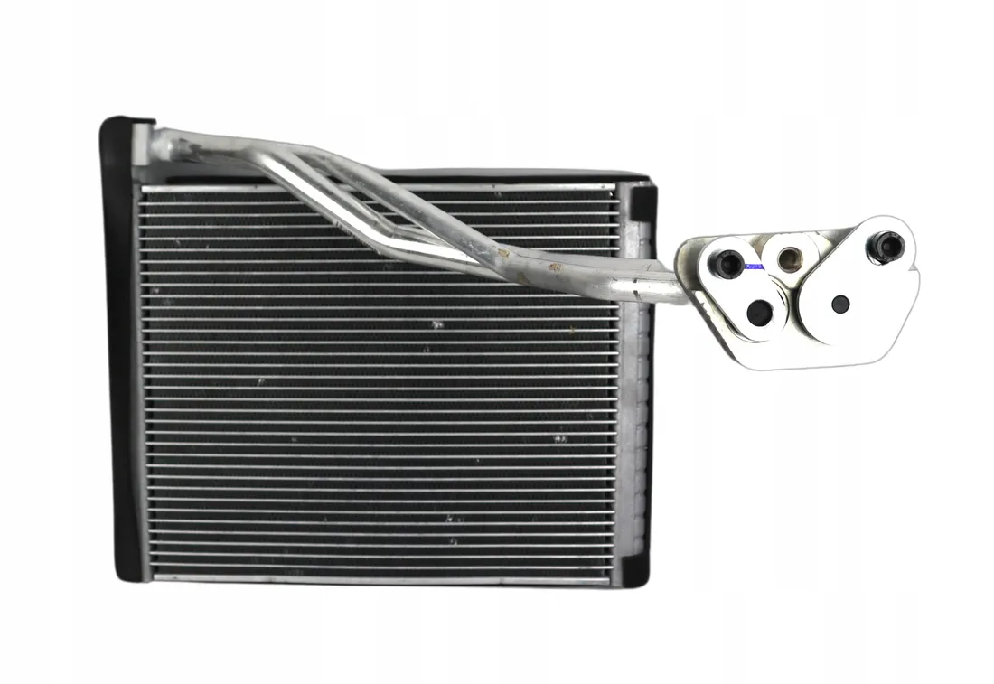 parownik-tesla-model-y-2020-150064500a