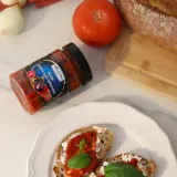 pasta-balkanska-ajvar-helcom-327ml-postac-pasta