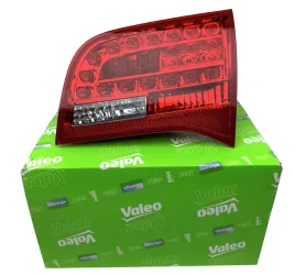 prawa-lampa-tyl-audi-a6-c6-2004-2008-kombi-led