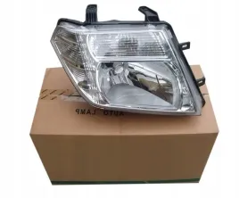 prawy-reflektor-nissan-navara-2010-2016