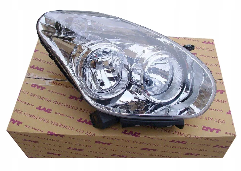 prawy-reflektor-opel-combo-2011-2014