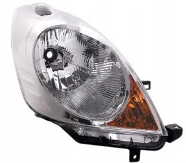 prawy-reflektor-nissan-note-e11-2006-2013