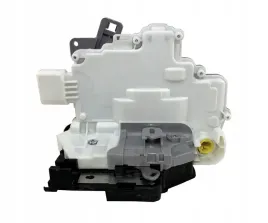 lewy-zamek-drzwi-przod-audi-a4-avant-b8-2007-2015