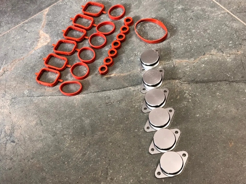 zaslepki-kolektora-do-e91-e39-e60-e61-e63-e64-e38-e65-e67-2-5-3-0-3-5-d-m57