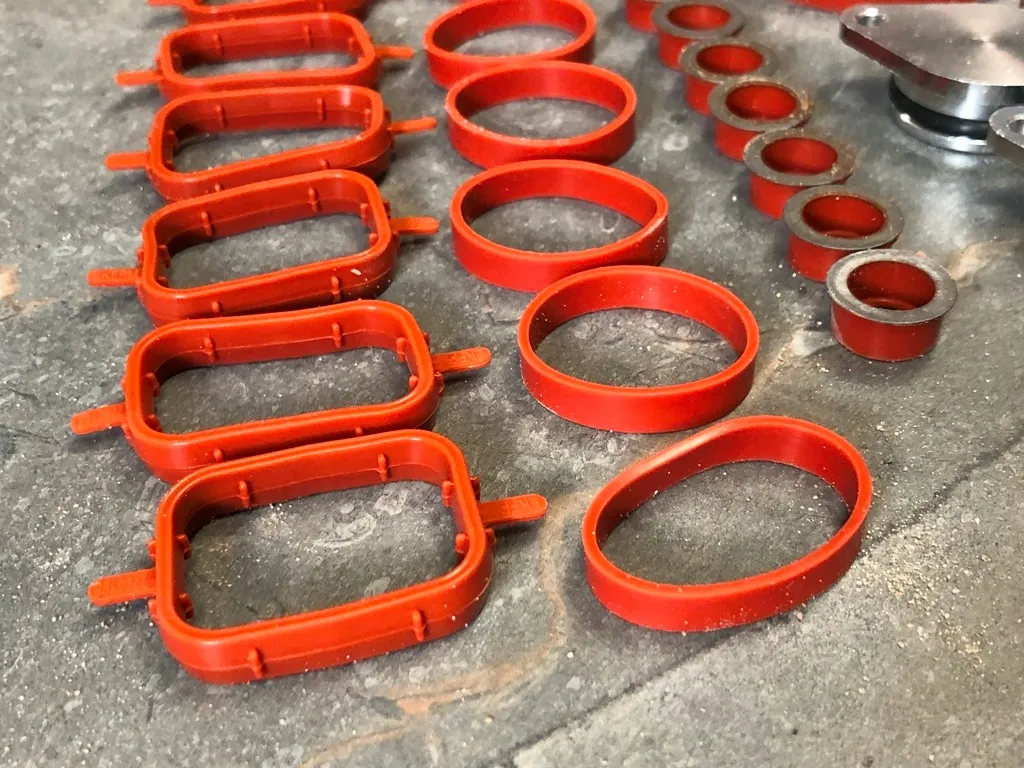 zaslepki-kolektora-do-e91-e39-e60-e61-e63-e64-e38-e65-e67-2-5-3-0-3-5-d-m57