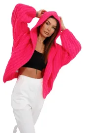 krotki-gruby-sweter-narzutka-z-kapturem-dzianinowy-uniwersalny