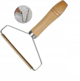 szczotka-do-siersci-i-zmechacen-przydasie-3392