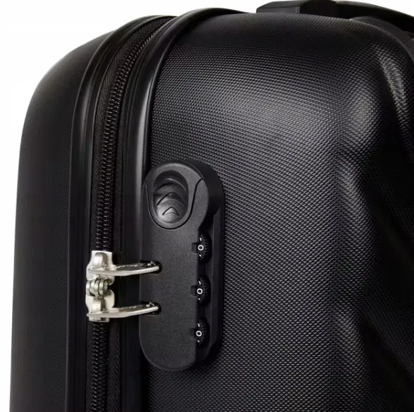 walizka-spilbergen-zawartosc-zestawu-srednia-walizka