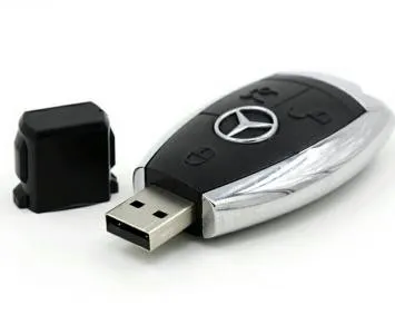 pendrive-kluczyki-do-mercedesa-interfejs-usb-2-0
