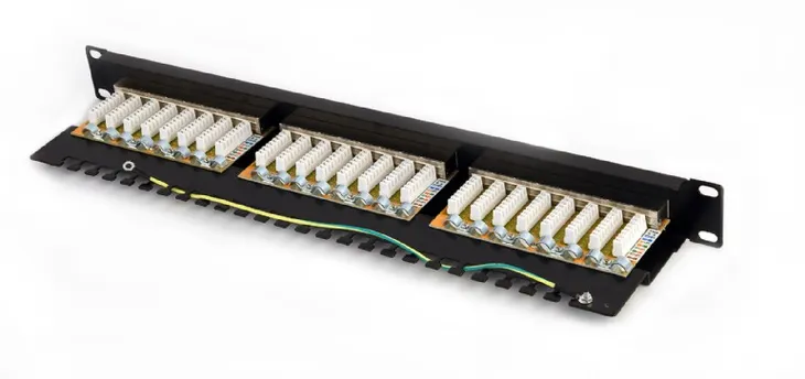 patch-panel-patchpanel-krosowy-do-szafy-rack-19-1u-cat6-24-porty-ftp-kod-producenta-npp-c624-002