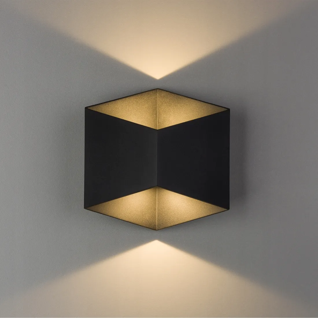 nowodvorski-8142-triangles-led-natynkowe
