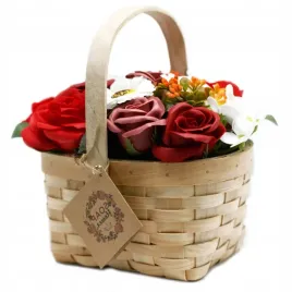 czerwony-bukiet-mydlany-wiklinowy-kosz-prezent-dla-niej-kobiety-mamy