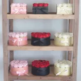 mydlany-flower-box-z-9-czerwonych-roz-prezent-problem-skory-nie-dotyczy