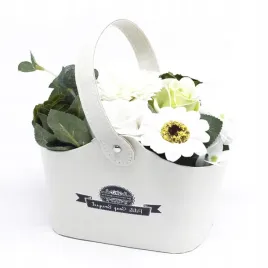 zielony-bukiet-mydlany-w-ozdobnym-koszyku