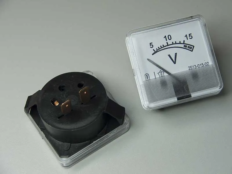 woltomierz-15v-stan-nowy