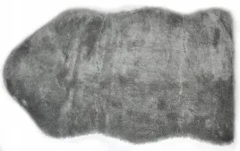 mily-dywanik-sztuczna-owcza-skora-pod-stopy-lozko-szary