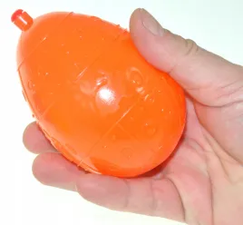 ogromna-psikawka-pisanka-jajko-na-wode-dyngusowka