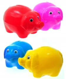 polska-swinka-skarbonka-plastikowa-sliczna-kolory