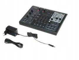 yamaha-ag08-bl-8kanalowy-mikser-do-transmisji-strumieniowej-interfejs-audio