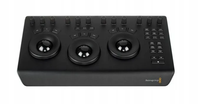 blackmagic-design-davinci-resolve-micro-panel-sterowania-korekcja-kolorow-stan-nowy