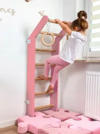 drabinka-gimnastyczna-drewniana-dla-dziecka-toddler-rozowy