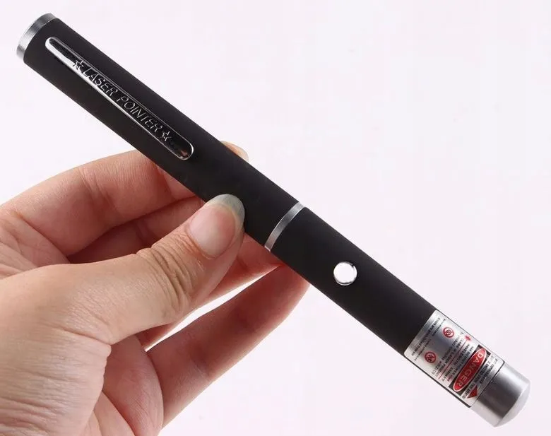 wskaznik-laser-pointer-dla-kota-mocny-zielony
