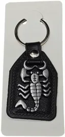 brelok-do-kluczy-ze-skorpionem-zodiak-na-prezent