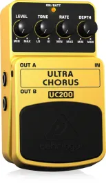 behringer-uc200-ultra-chorus-pedal-z-efektami-gitarowymi