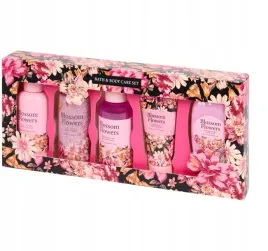 zestaw-do-kapieli-i-pielegnacji-ciala-kosmetyki-dla-kobiet-walentynki-preze