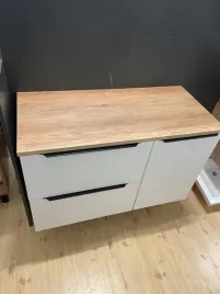 szafka-system-60-cm-z-dostawka-40-cm-dab-biale-z-blatem-dab-100-cm-czarne