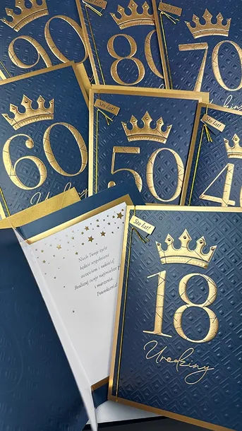 karnet-b6-urodziny-70-material-papier