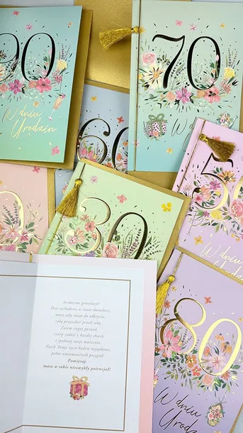 karnet-b6-urodziny-70-material-papier