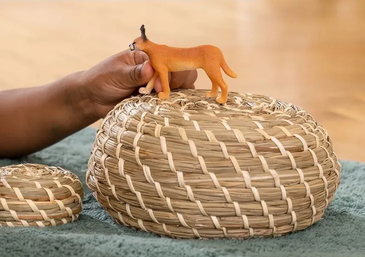 schleich-14867-samica-karakala-bohater-brak