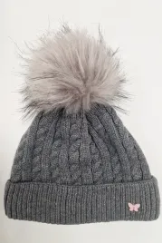 dziecieca-czapka-zimowa-z-pomponem-motylek-grafitowa