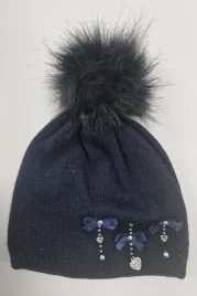 dziewczeca-czapka-z-kokardkami-i-pomponem