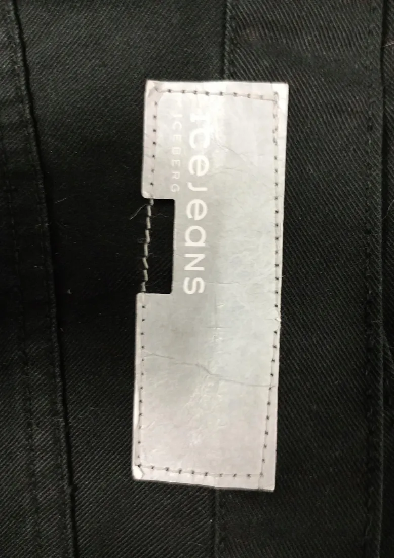 i-berg-jeans-stan-nowy