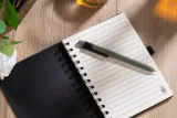 notes-z-dlugopisem-arsen-czarny-stan-nowy-kolor-dominujacy-czern