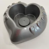 doniczka-serce-szara-material-wykonania-tworzywo-sztuczne