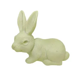 zajaczek-plastikowy-lezacy-zielony