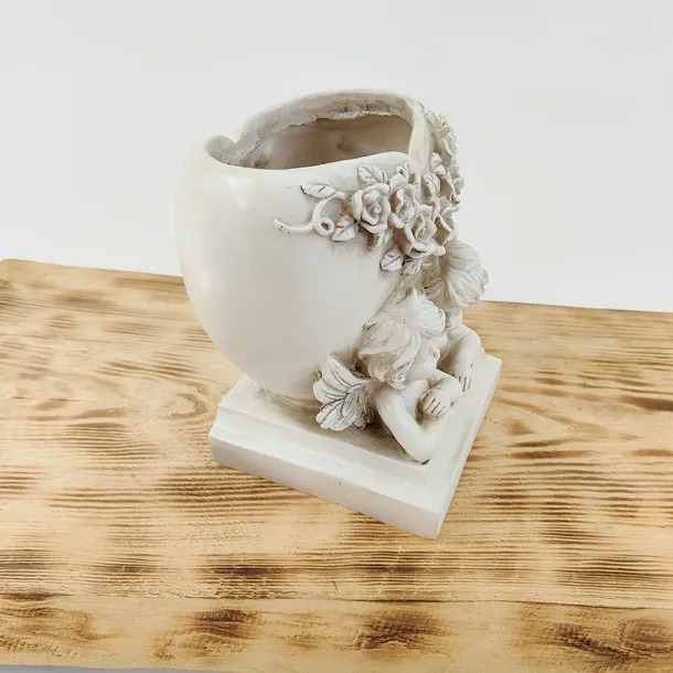 figurka-oslonka-aniolki-material-wykonania-beton