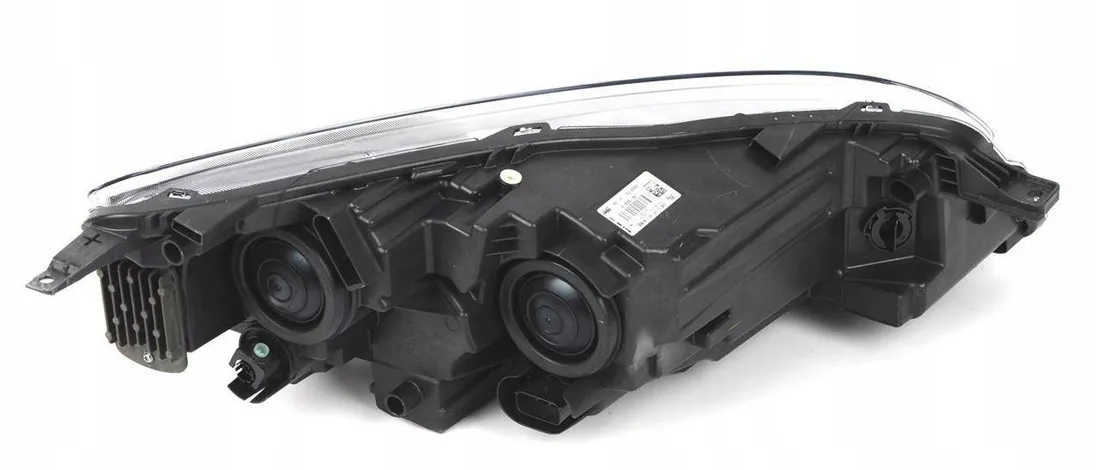 prawy-reflektor-ford-escape-2020-2025