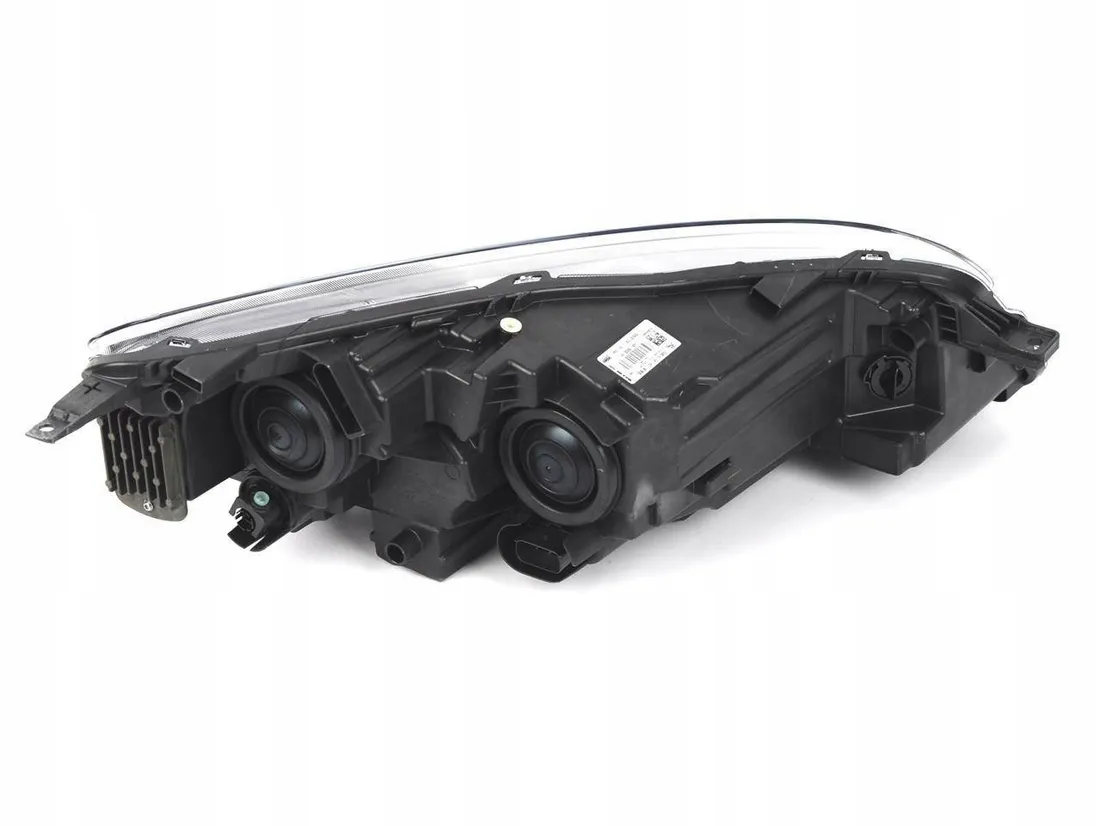 lewy-reflektor-ford-escape-2020-2025